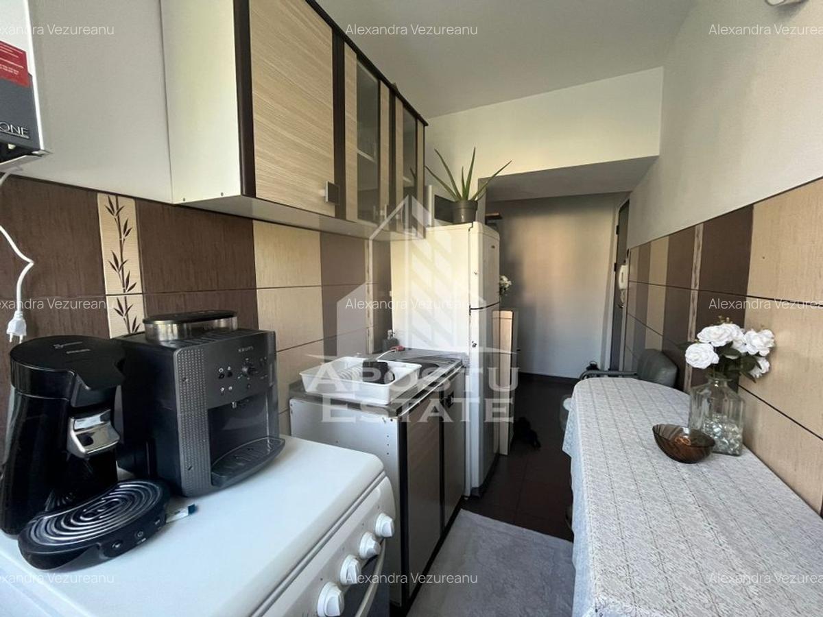 Apartament cu 3 camere semidecomandat, mobilat în Spitalul Județean - 8
