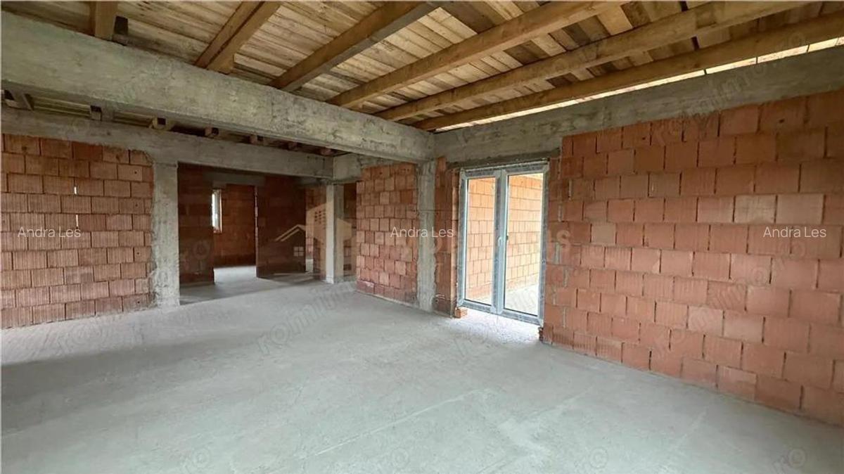 Casa pe un nivel la rosu, Mocira - 5