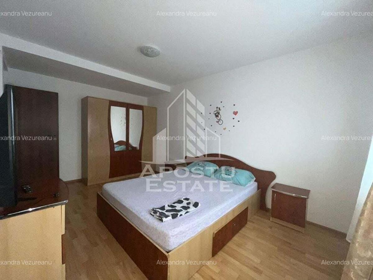 Apartament cu 3 camere, semidecomandat, bloc nou, etajul 1 - 7