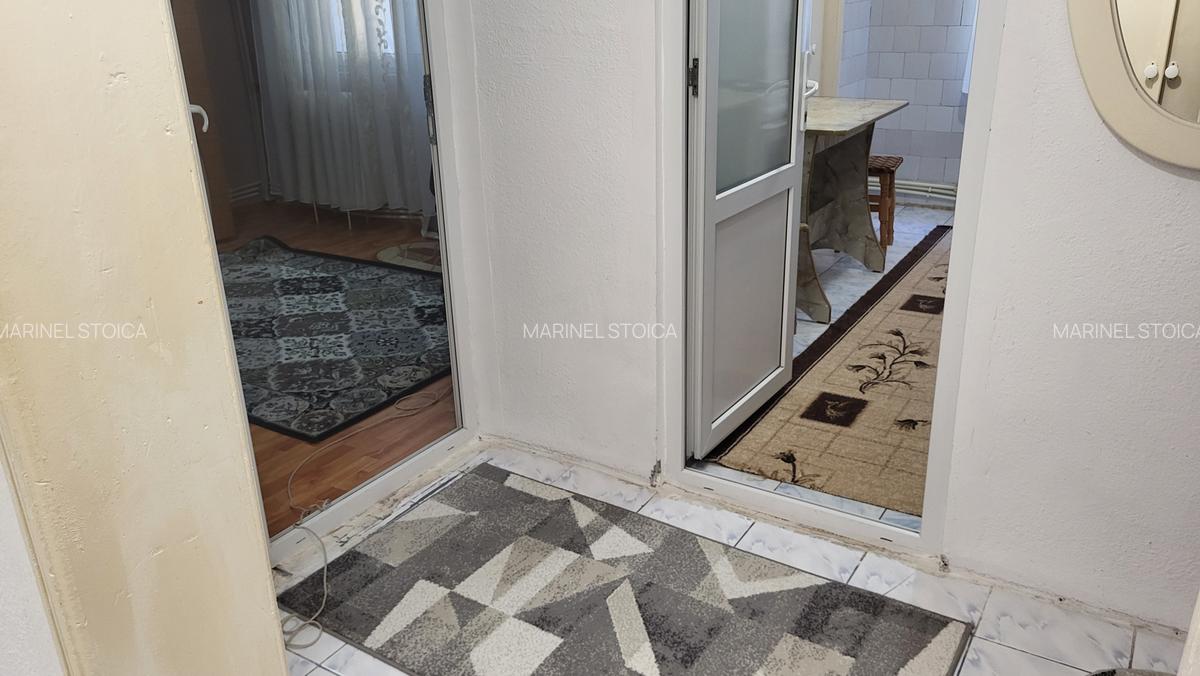 De inchiriat apartament 2 camere, situat etaj 1 in bloc mic, zona Hotel Vrancea. - 11