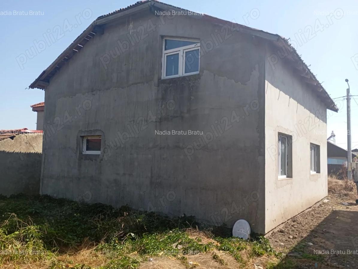 Vand casa 4 camere suvragerie bucatarie ?i baie - 3