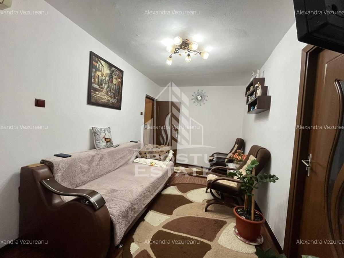 Apartament cu 2 camere, semidecomandat, situat in zona Sagului - 3