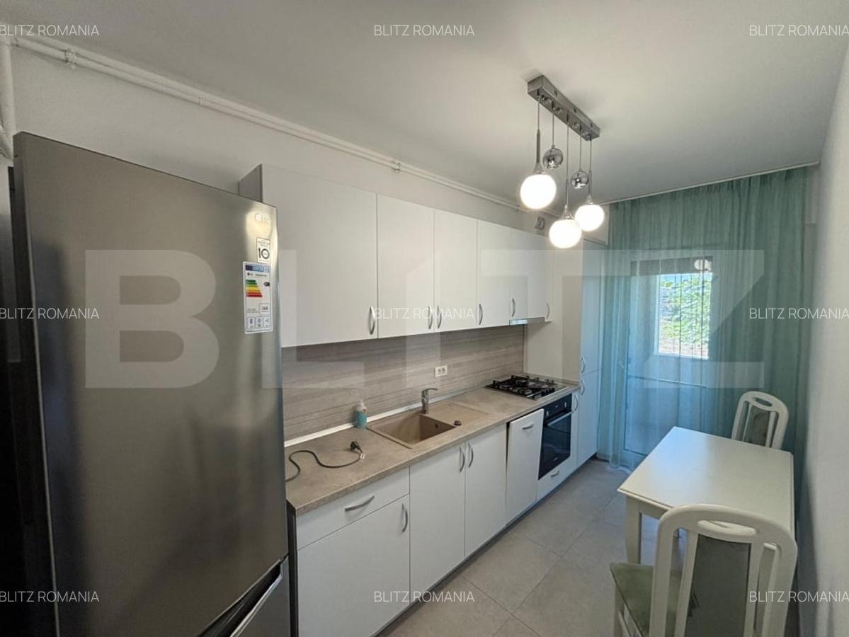 Apartament cu 3 camere decomandat în Aradului - 2