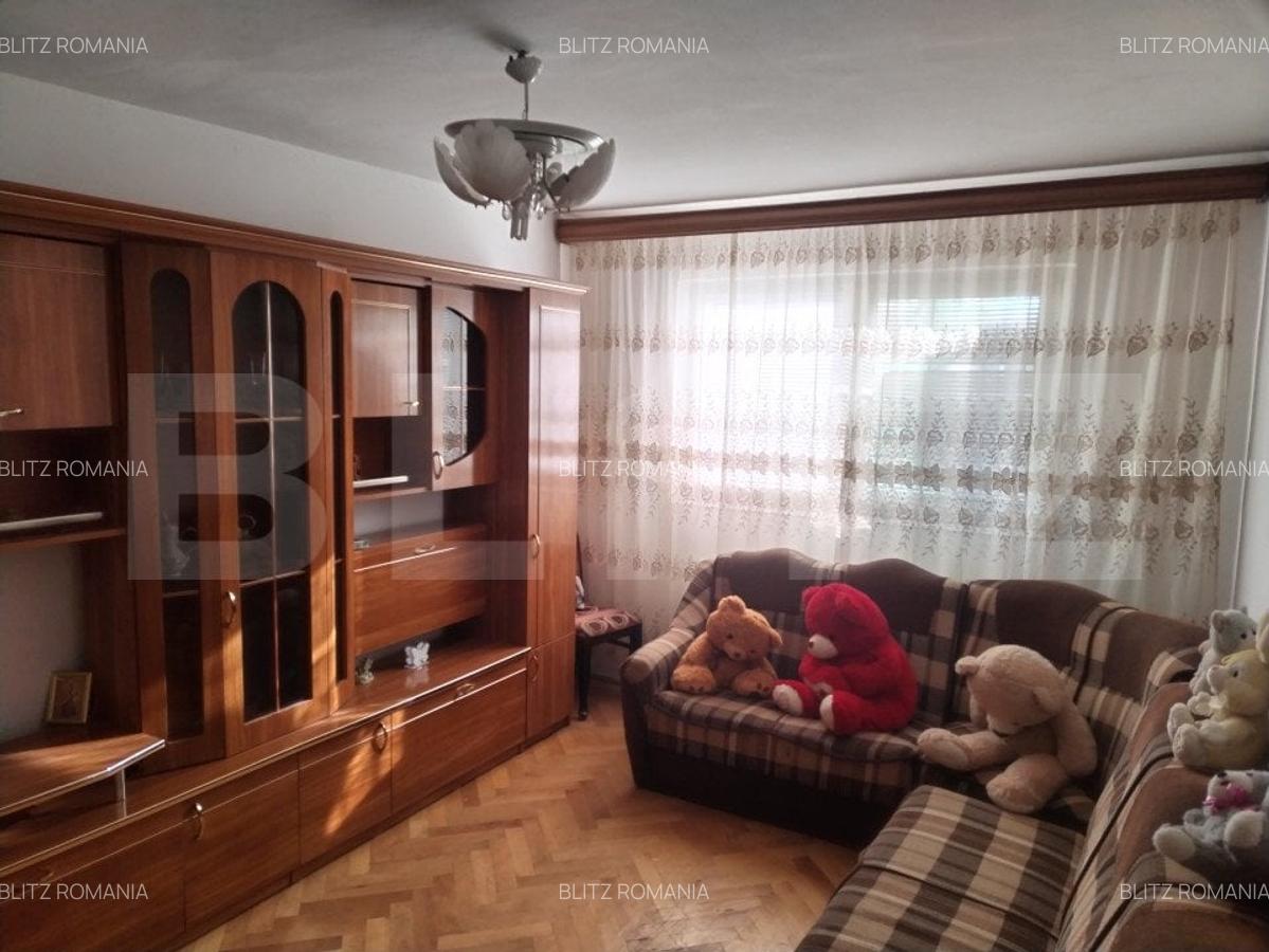 Apartament 3 camere decomandat, 78 mp, zona Micro 4 - 2