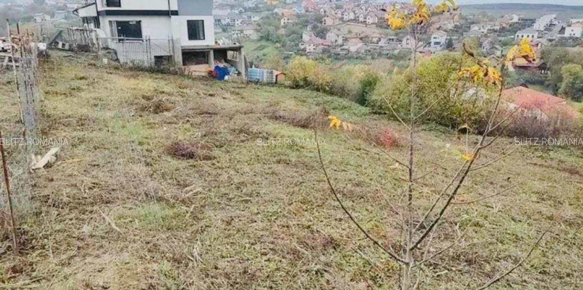 Teren cu priveliste, utilitati, 527mp, zona Dezmir - 2