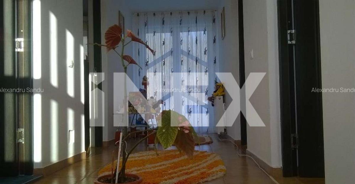 Casa spa?ioasa in Valea Marului, cu anexa locuibila ? - 7