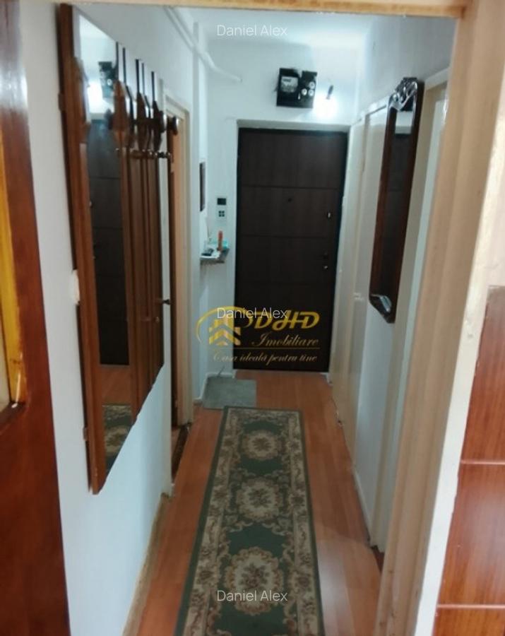 Ap. 1 camera, 30 mp, balcon, langa Piata Unirii - 3