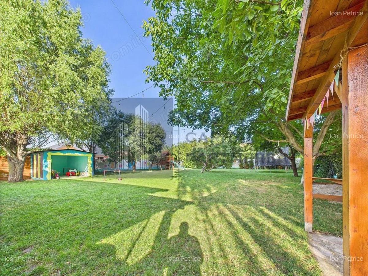 Vanzare casa P+M, 7 camere, 4 dormitoare, 4 bai, garaj 3 autoturisme - 4