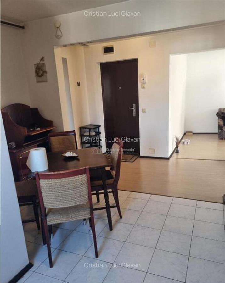 Apartament 3 cam renovat et 3 din 4 zona F-uri - 5