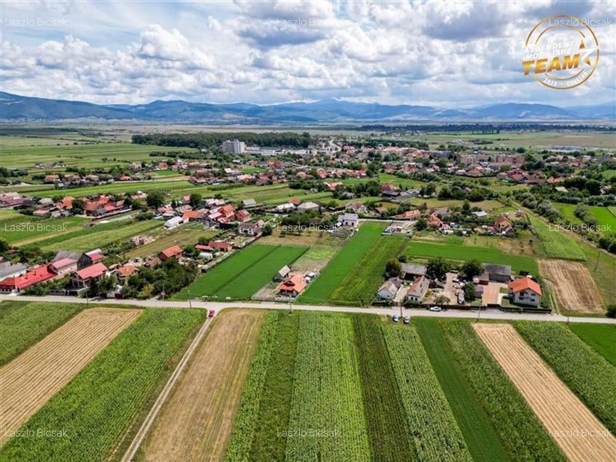 Teren Construcții intravilan de 1833 mp, în Exterior Est - 3