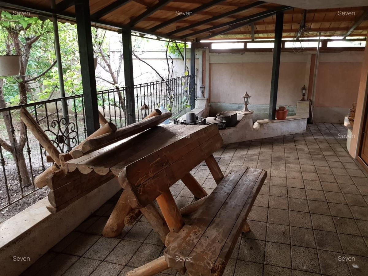 Vila S+P+E+M - zona Km. 5 - 450.000 euro(Cod E7) - 18