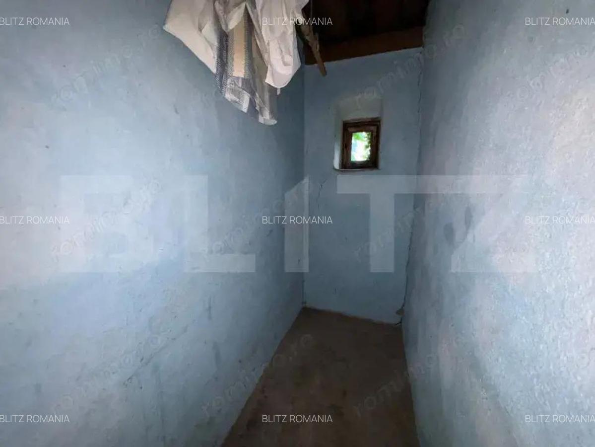 Casa de vanzare, cu 10 ari de gradina. - 6