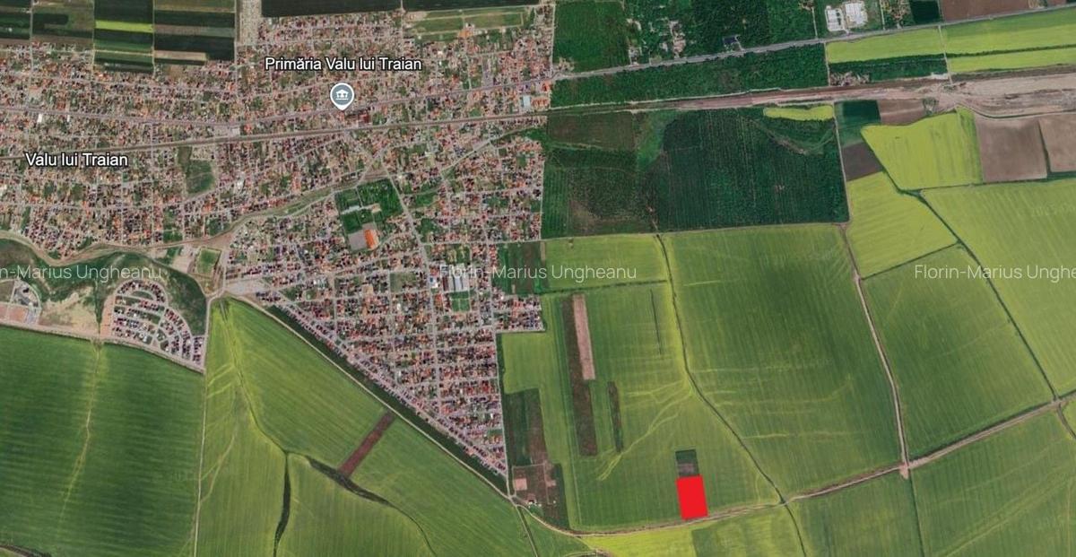Teren agricol intravilan de 8500 mp, în Valu lui Traian - 1