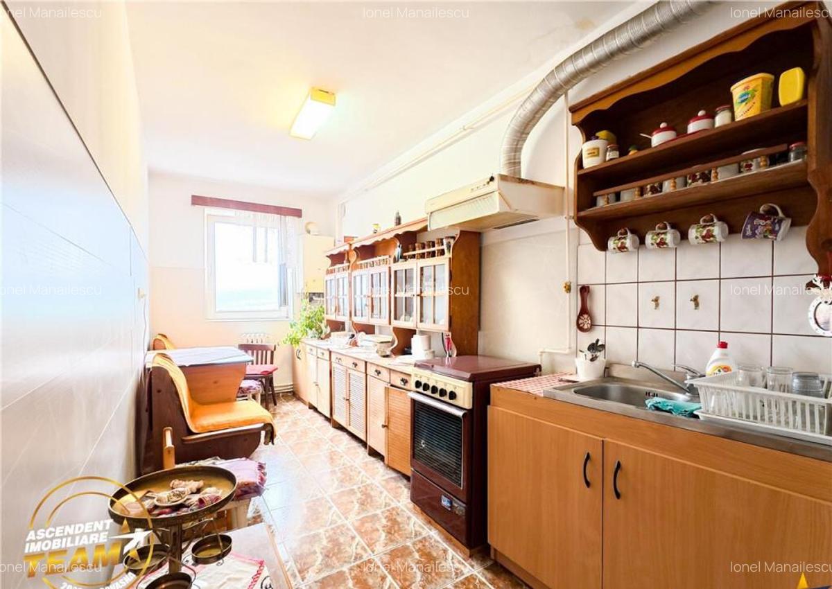 3D Tur! 3 camere,decomandate,apreciabila ariere,Dealului,Sim - 3