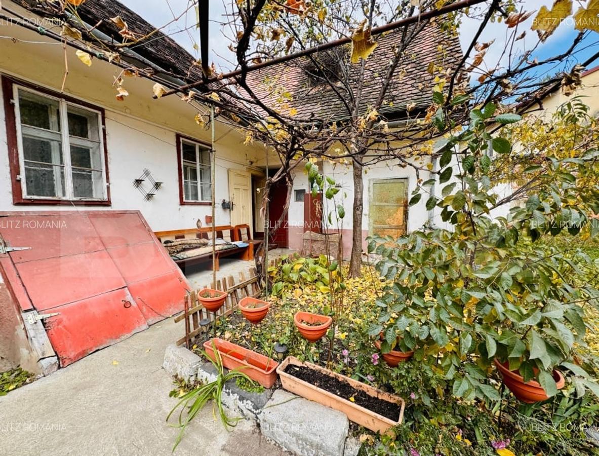 Casa  de vanzare, 3 camere, 86 mp - langa piata Cibin - 12