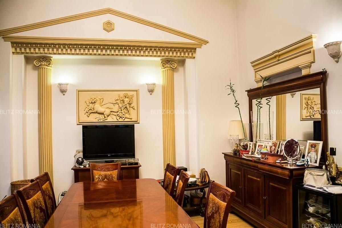 Apartament LUX 6 camere, 200 mp, terasa 25 mp, zona Traian - 1