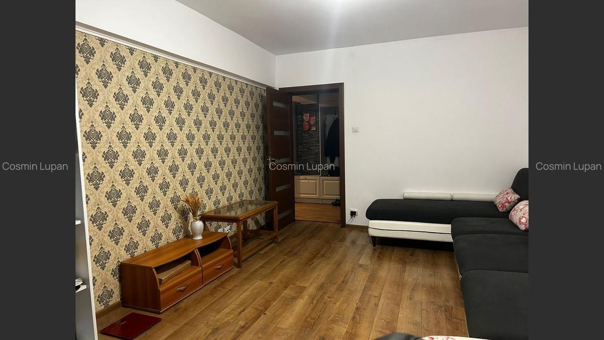Apartament spatios 3 camere,ultracentral ,cu vedere panoramica - 3