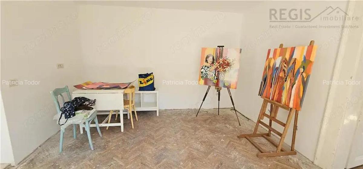 Casa cu curte si parcare in Schei - 5