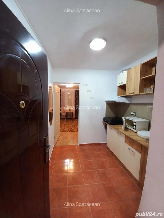 Inchiriez garsoniera - 1