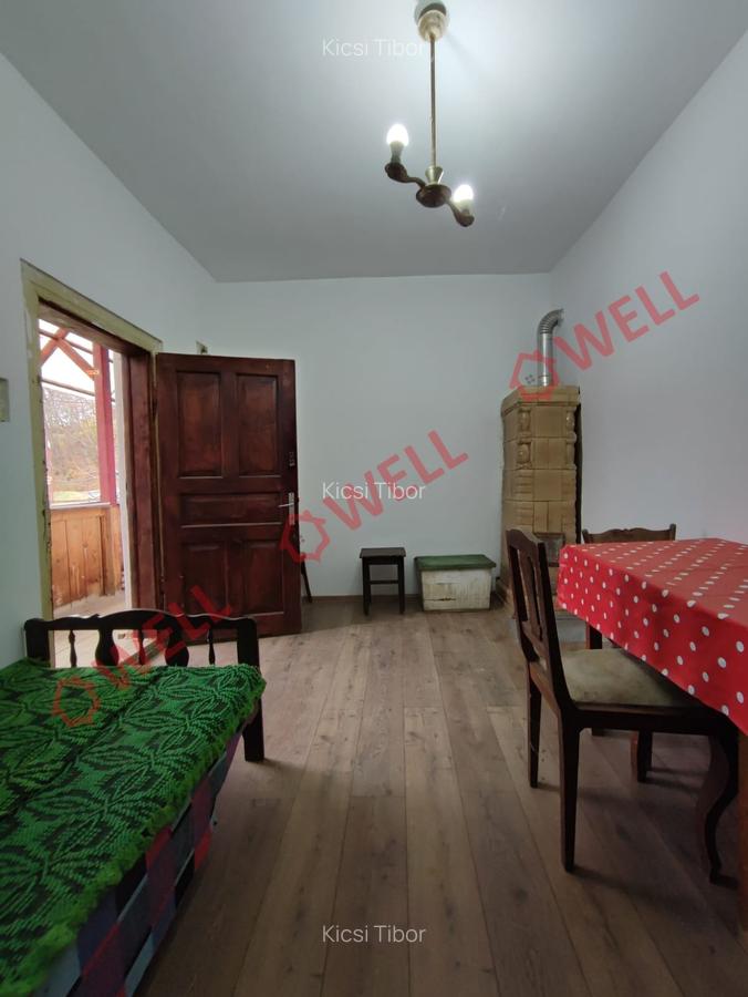 Casă cu 13 camere în Vâlcele - 14