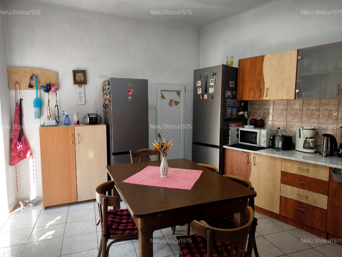 Corp de casa -Piata Unirii - 2