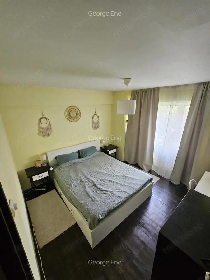 Apartament 3 camere vanzare zona 13 Septembrie stradal etaj 3 - 12