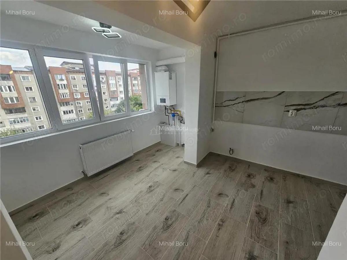 Resita, 2 Cam. Cf. 1, Renovat, Bulevard, Micro 3 - 18