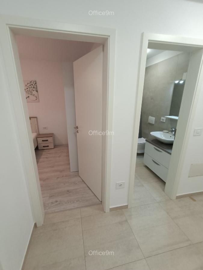 Coresi Mall - apartament 2 camere cochet - loc de parcare - boxa depozitare - 3