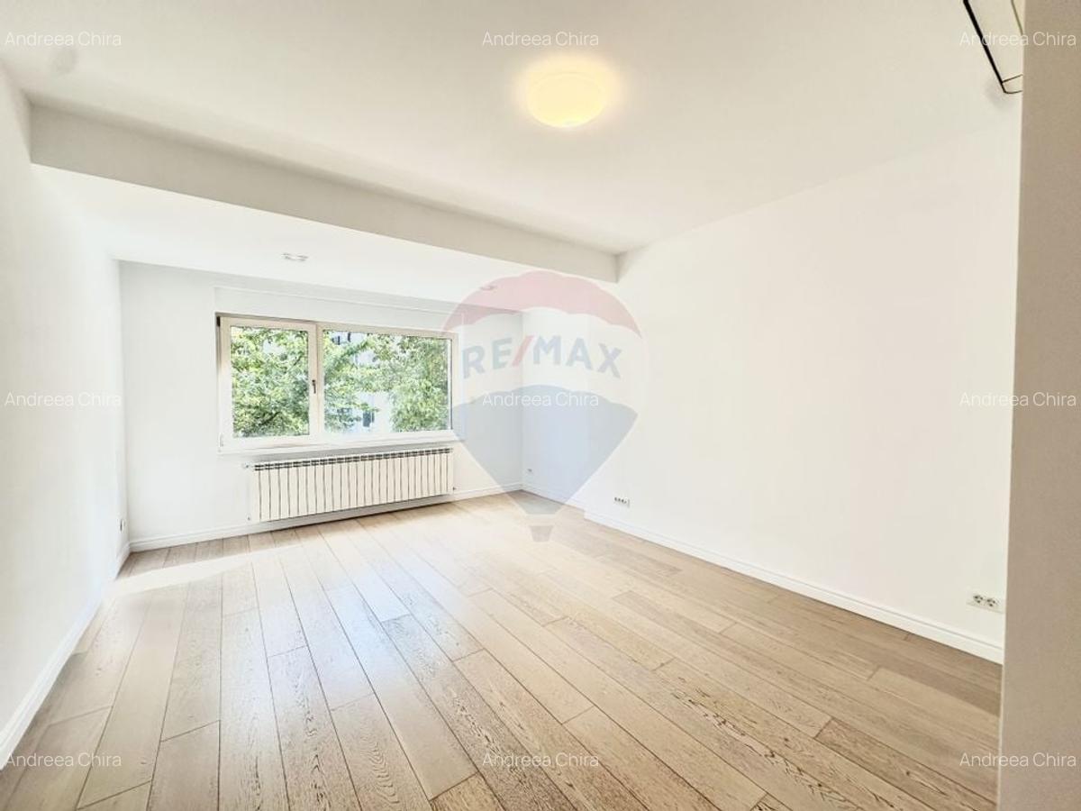 Apartament cu 6 camere decomandat în Nordului - 7