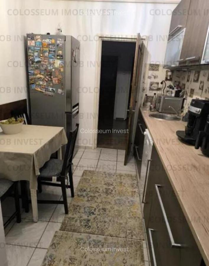 Apartament 3 camere, decomandat - zona Racadau - 3 Apartament 3 camere, decomandat - zona Racadau - 3