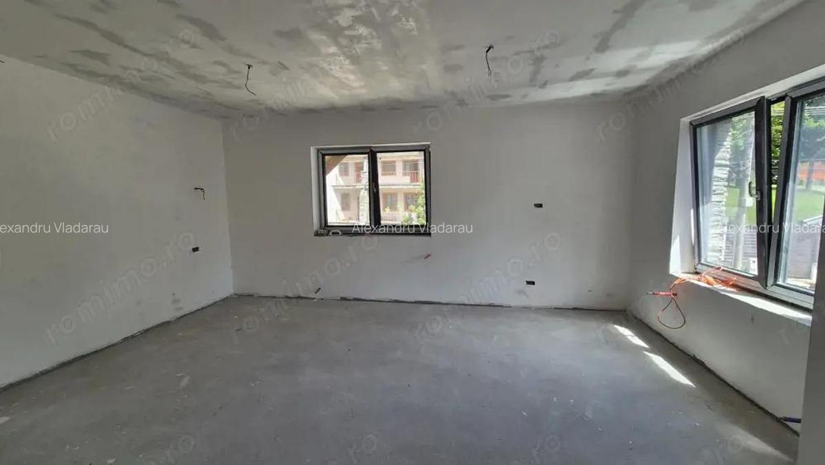Apartament cu 2 camere + loc de parcare - Busteni - Zamora - 1