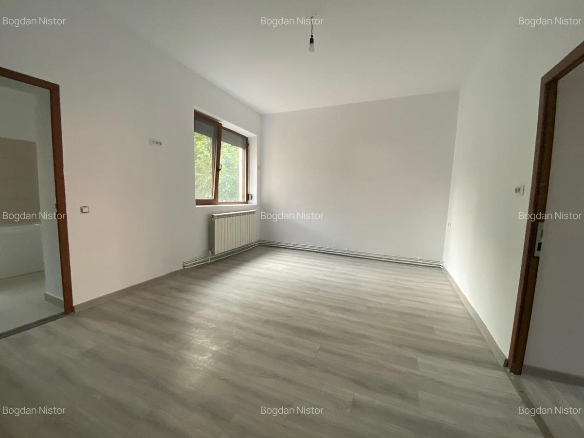 Apartament 5 camere 110 mp Centru - Piața Unirii , la vila - 2