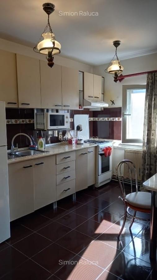 Ofer inchiriere apartament Mărăști, 3 dormitoare, aproape mijloace de transport - 2