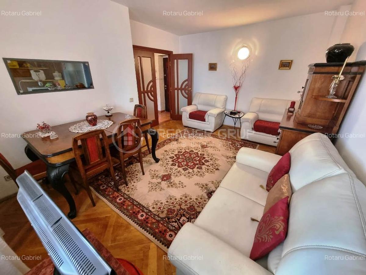 Apartament cu 3 camere în Central - 2