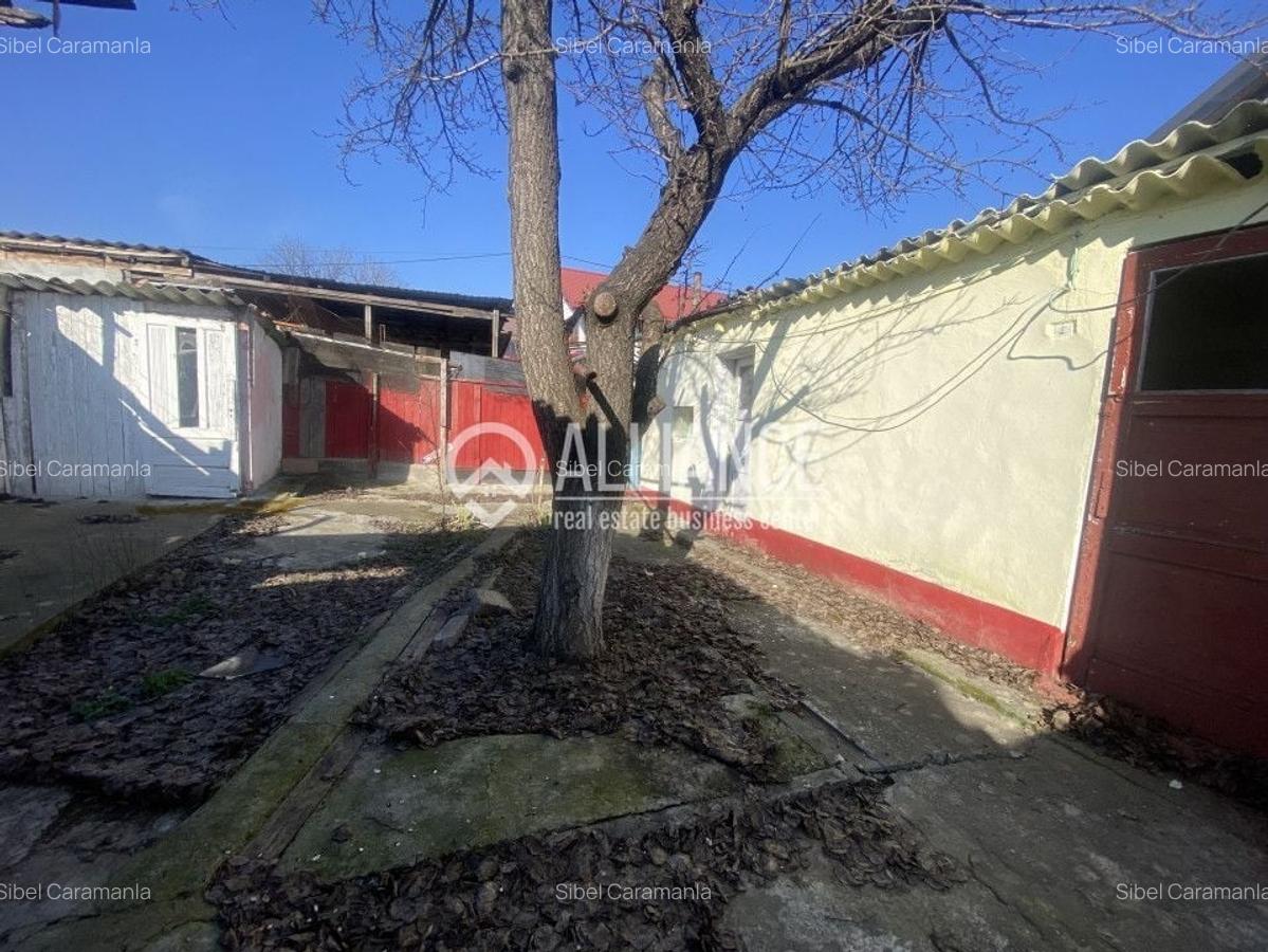 Murfatlar (COD 07)Casă bătrânească locuibilă cu teren de 300 mp - 9