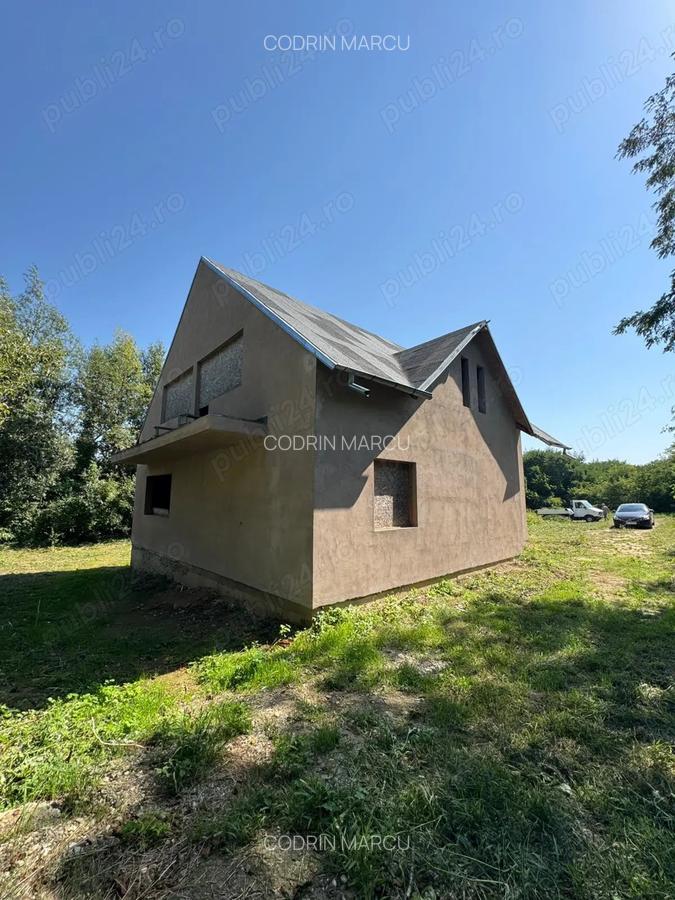 Vand casa structura lemn la rosu - 1