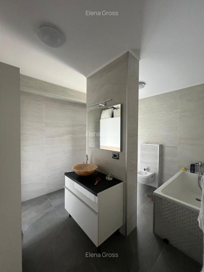 Casa mijloc triplex mobilată - 5