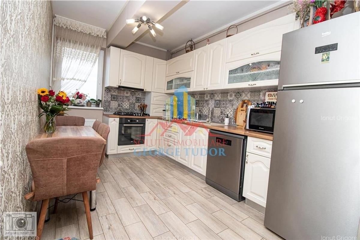 Apartament 3 camere + mansarda, 176 mp,  Str. Tineretului Nr 66,  Chiajna, Dudu - 13 Apartament 3 camere + mansarda, 176 mp,  Str. Tineretului Nr 66,  Chiajna, Dudu - 13