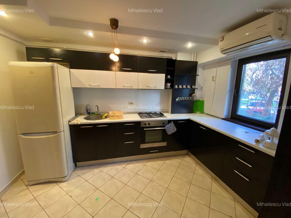 Apartament cu 2 camere decomandat în 13 Septembrie - 12