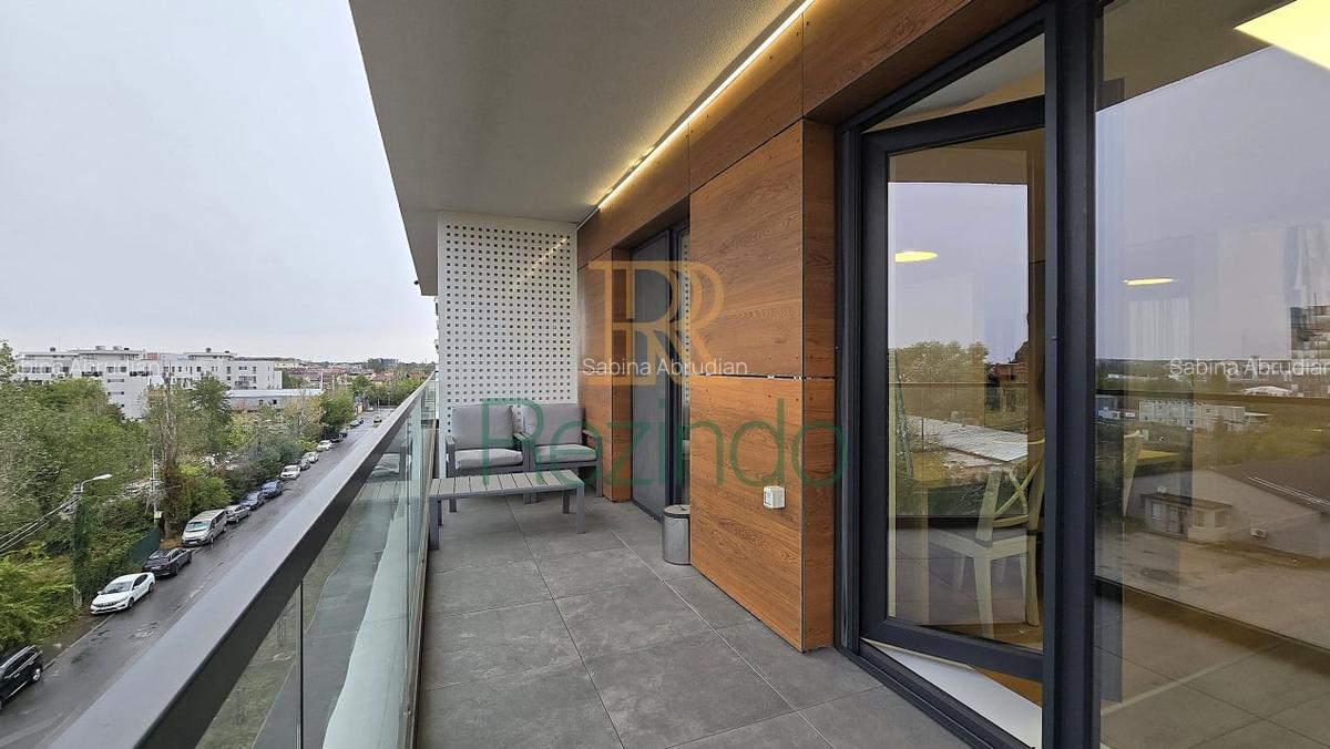 Studio dublu modern gata de mutat, in ansamblu premiat - 4