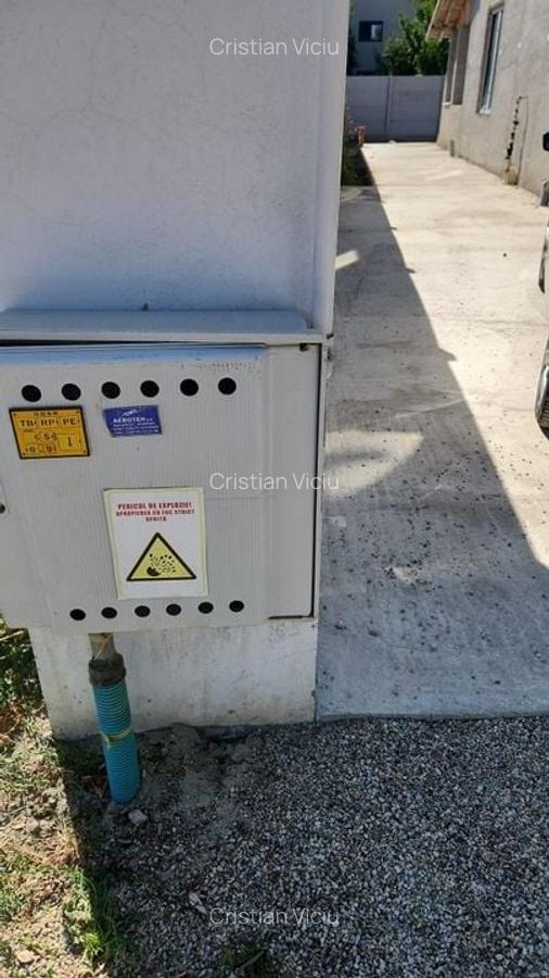 Casă individuală Domnești - curte 400 mp, 4 camere, utilități - 13