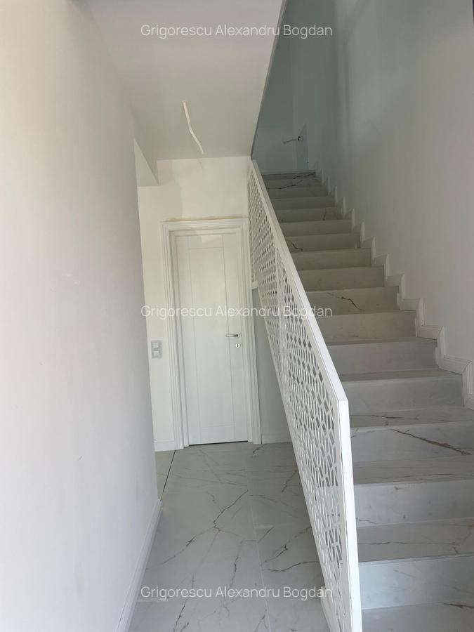 Casă cu 4 camere în Central - 17