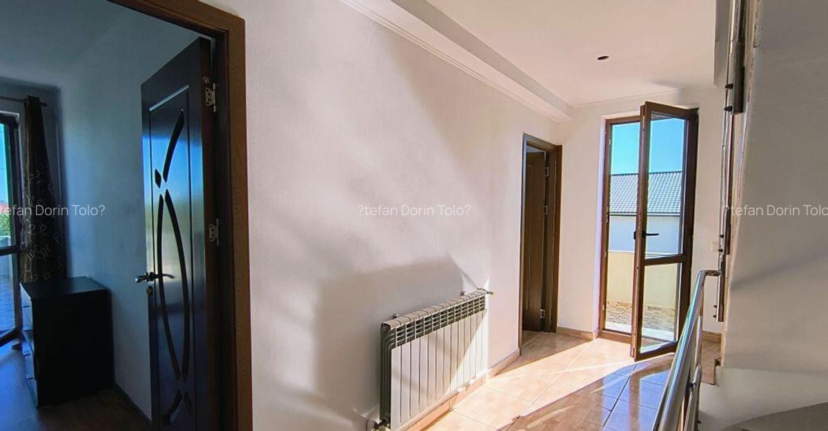 Navodari | Casa spa?ioasa cu teren mare - 7