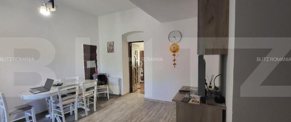 Casa cu 4 camere de vanzare in Sanandrei - Centru - 1