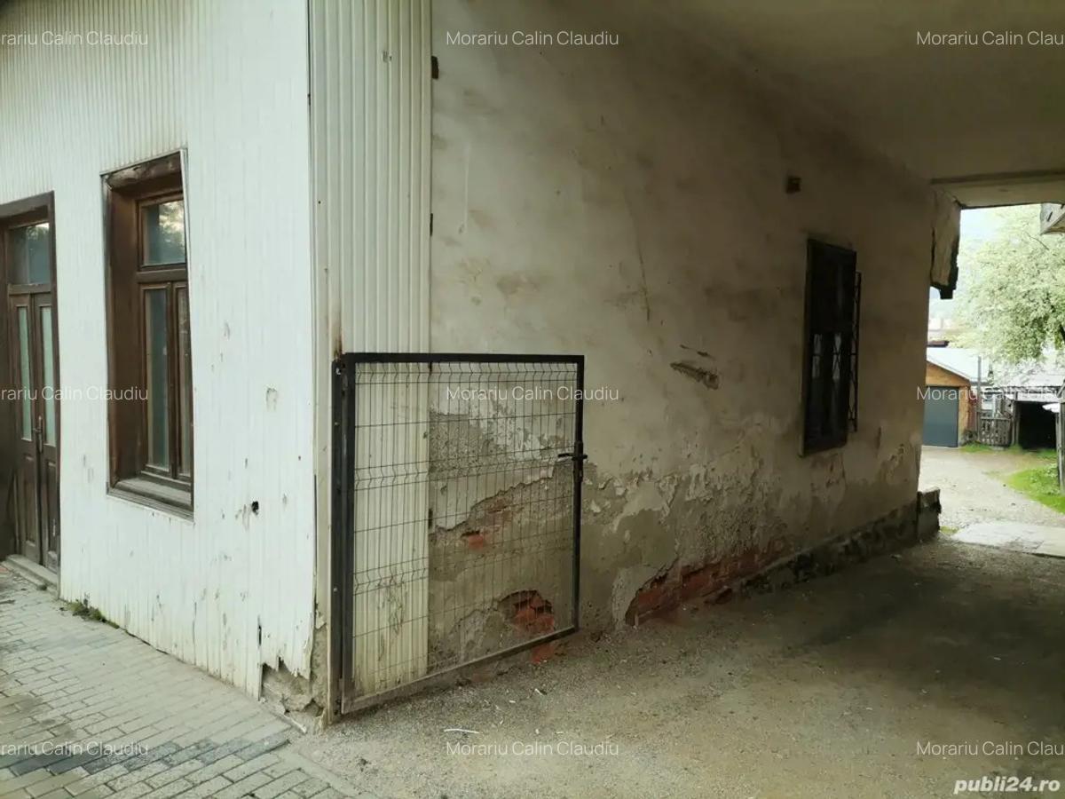Casa cu 2 camere,bucatarie,magazie,teren 96m2,pt spatii comercial birouri,in zona centrala la strada - 5