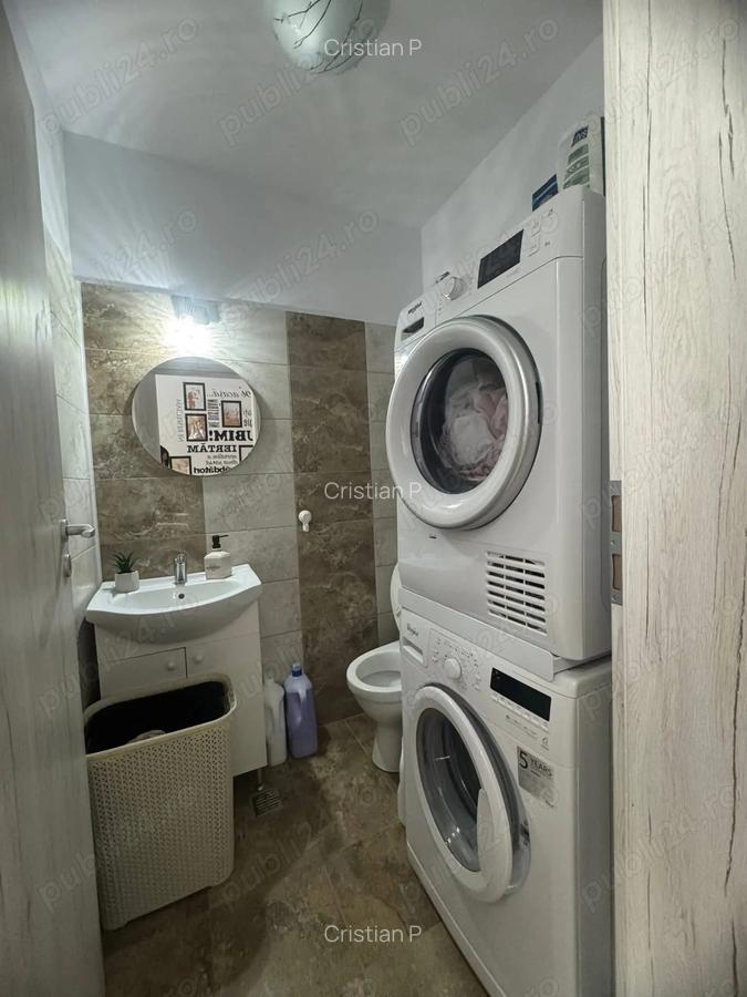 Proprietar propun spre vanzare apartament 3 camere - 2