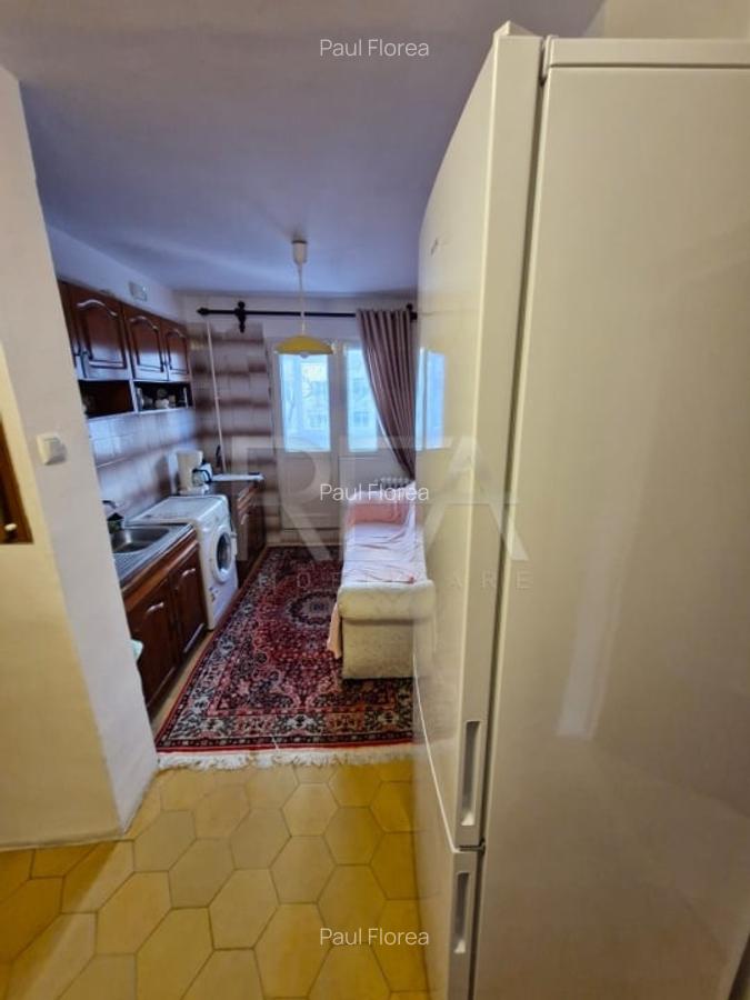 Apartament cu 3 camere la 7 minute de metroul Costin Georgian - 12