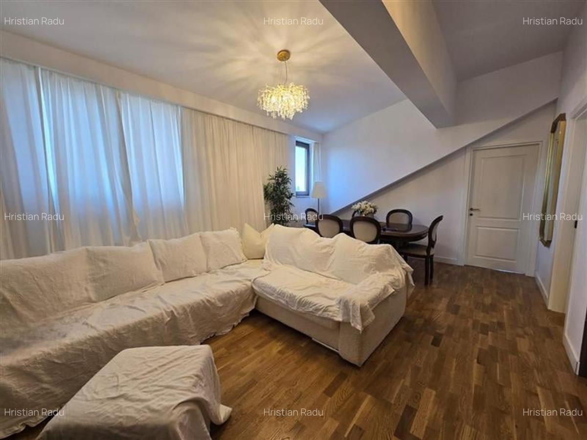 Apartament cu 3 camere semidecomandat în Bucureștii Noi - 1