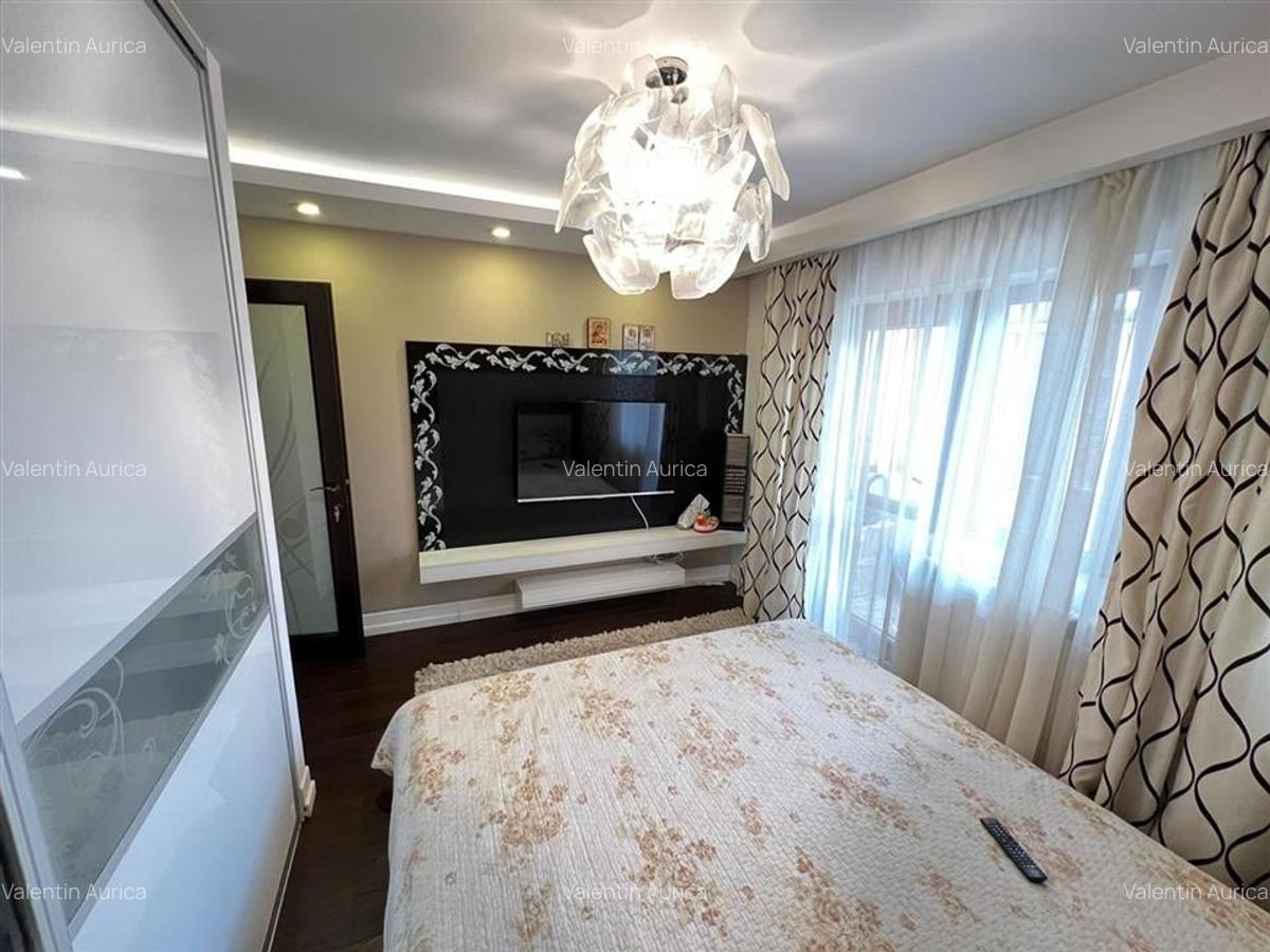 Apartament 3 camere, etaj 2, zona Centrala - Piata - Independentei - 7