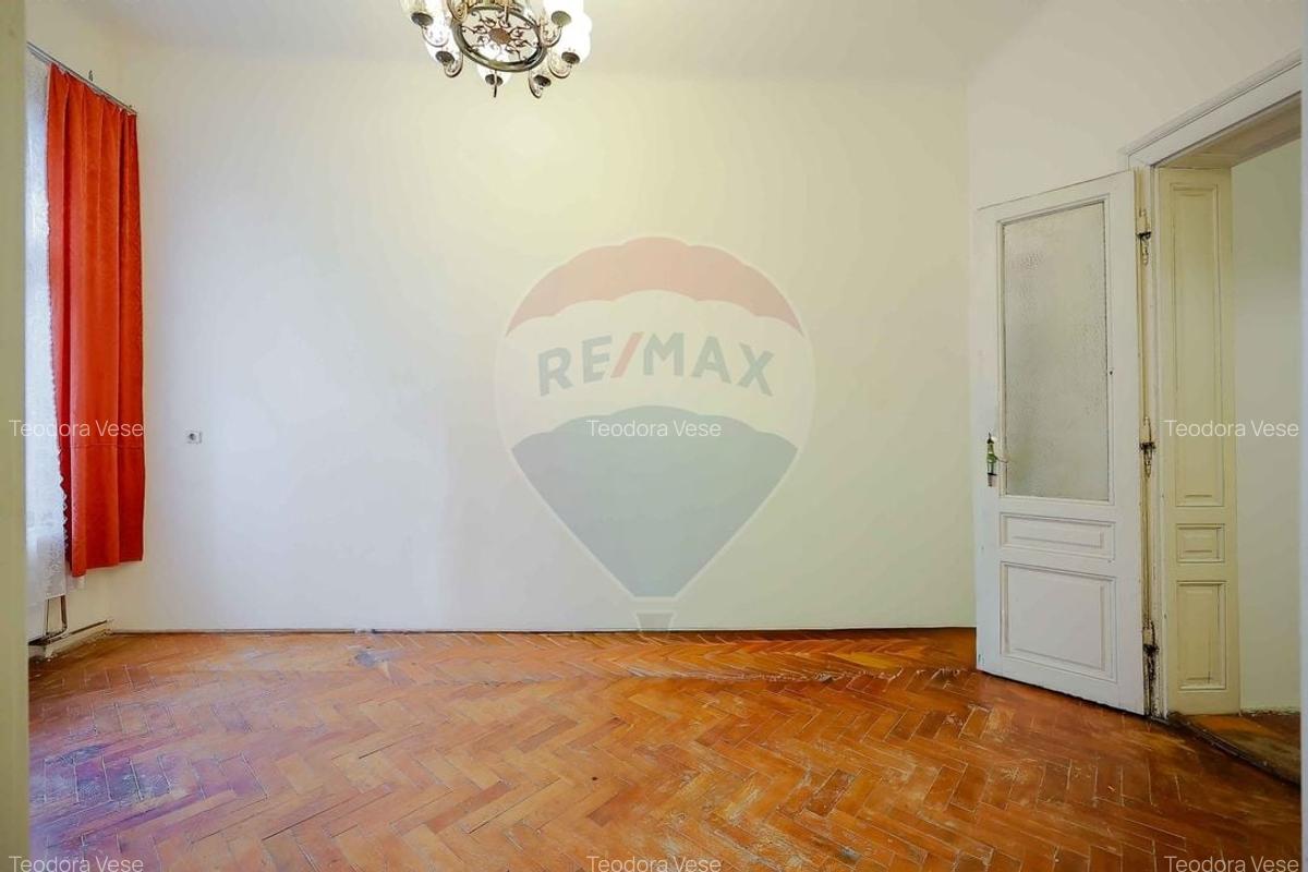 Apartament cu 2 camere de vanzare, cladire istorica, ultracentral - 17